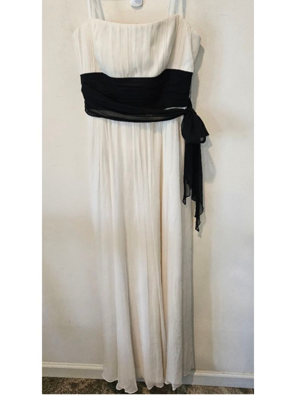 Women's BCBGMAXAZRIA Silk White & Black Strapless Maxi Dress Size 4
